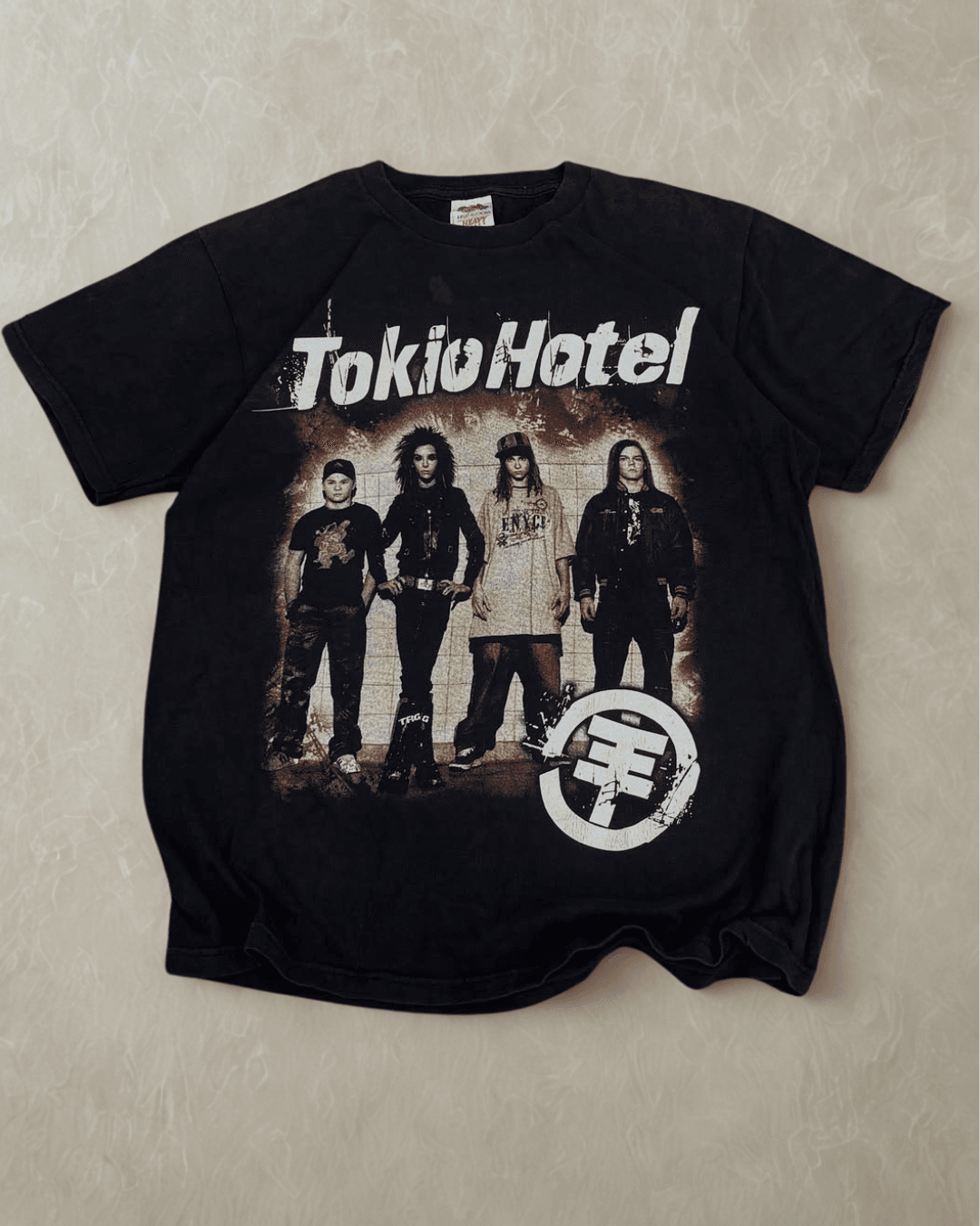 VINTAGE Fruit of the Loom Heavy FOR TOKIO HOTEL TSHIRT