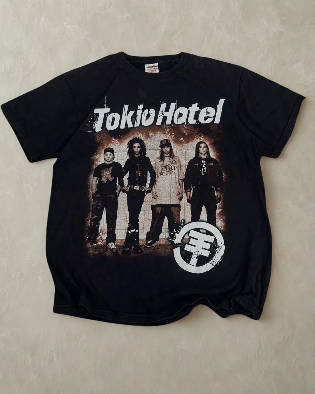 VINTAGE Fruit of the Loom Heavy FOR TOKIO HOTEL TSHIRT