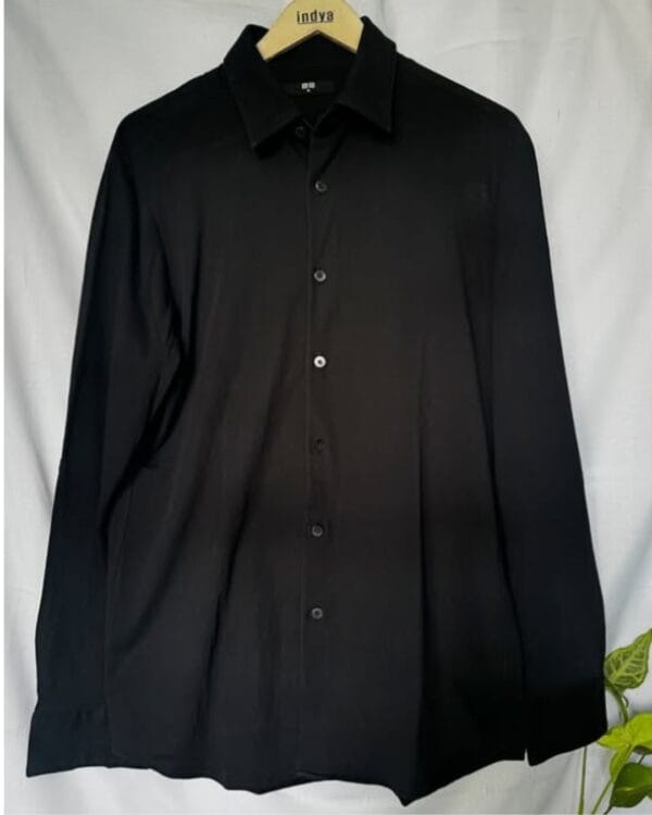 Indya Classic Black Button-down Shirt — Minimal Vintage