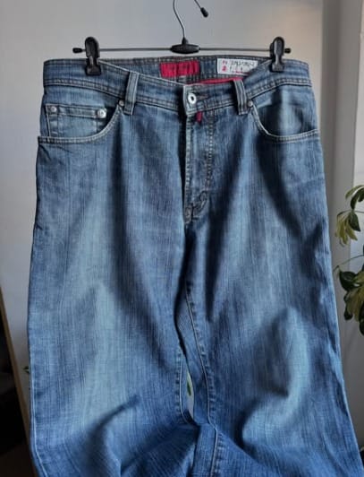 Go West Light Blue Denim Jeans – Vintage Relaxed Fit